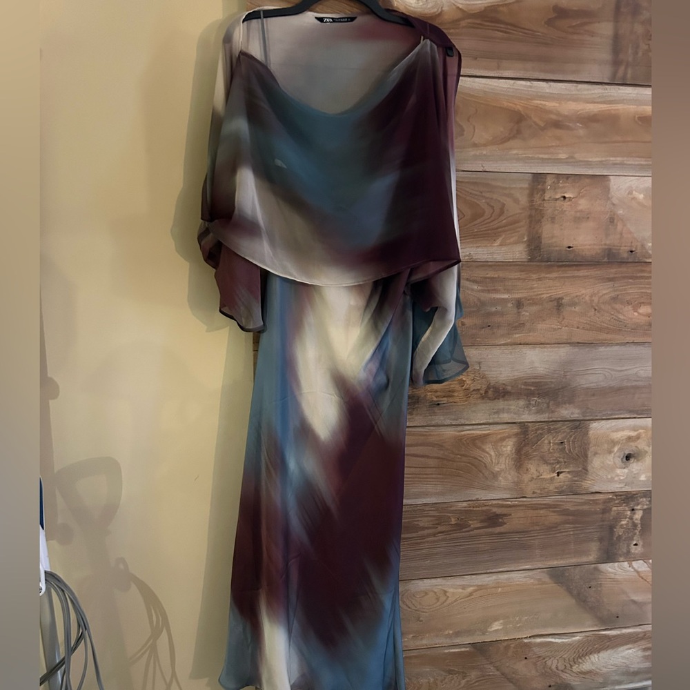 ZARA SATIN EFFECT PRINT CAPE DRESS